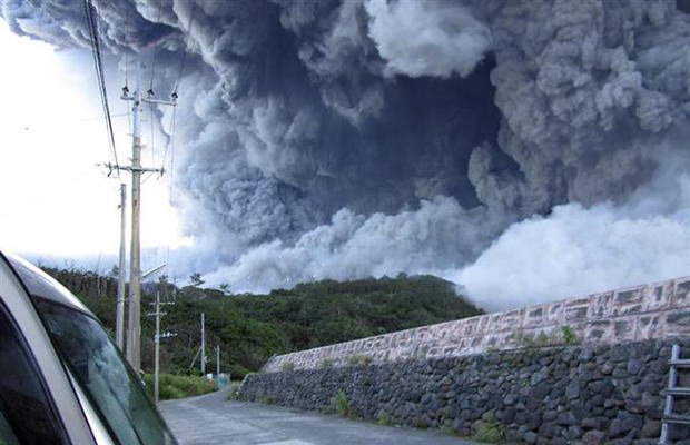 éruption-volcan-japon